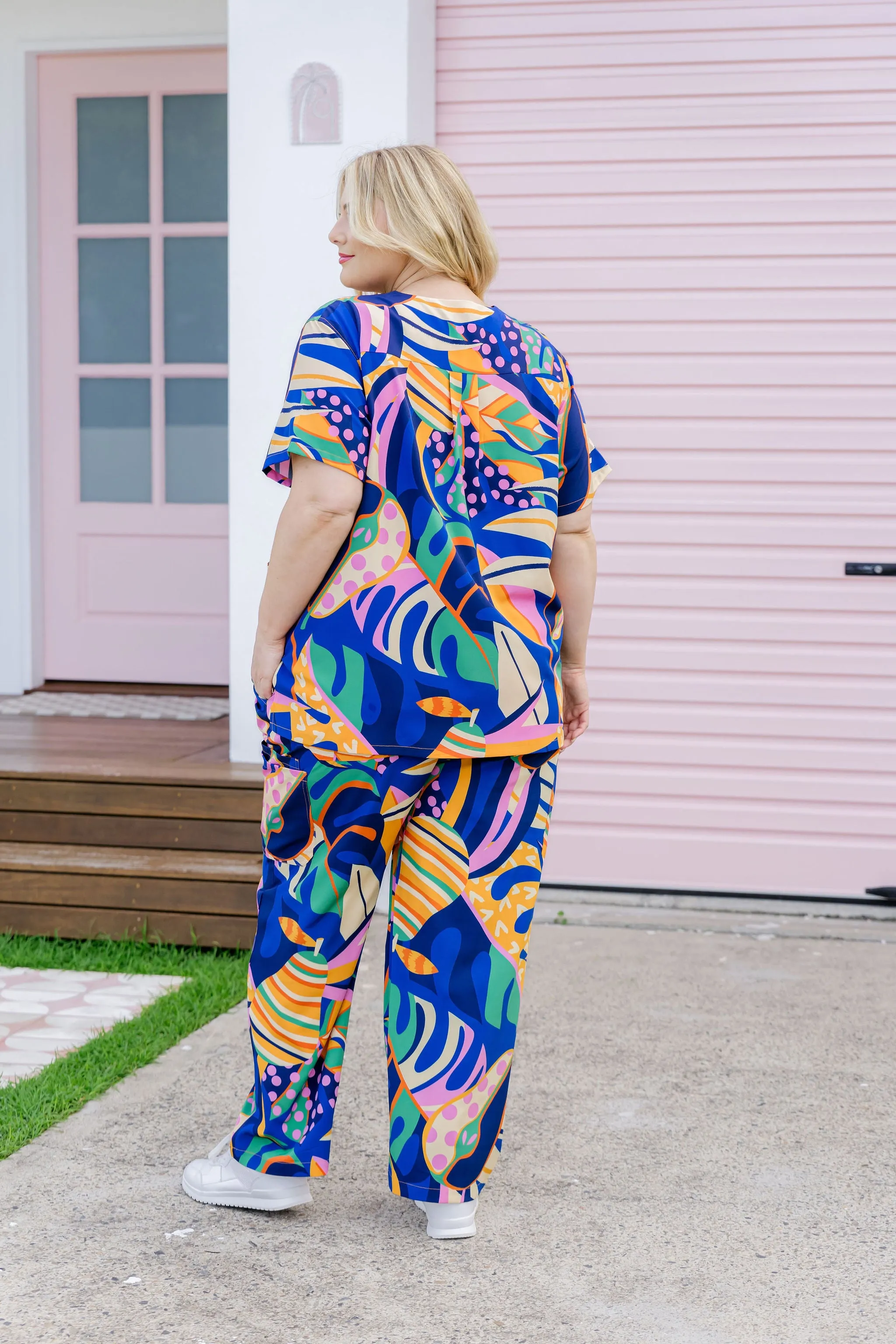Jazz Scrubs in Abstract Jungle