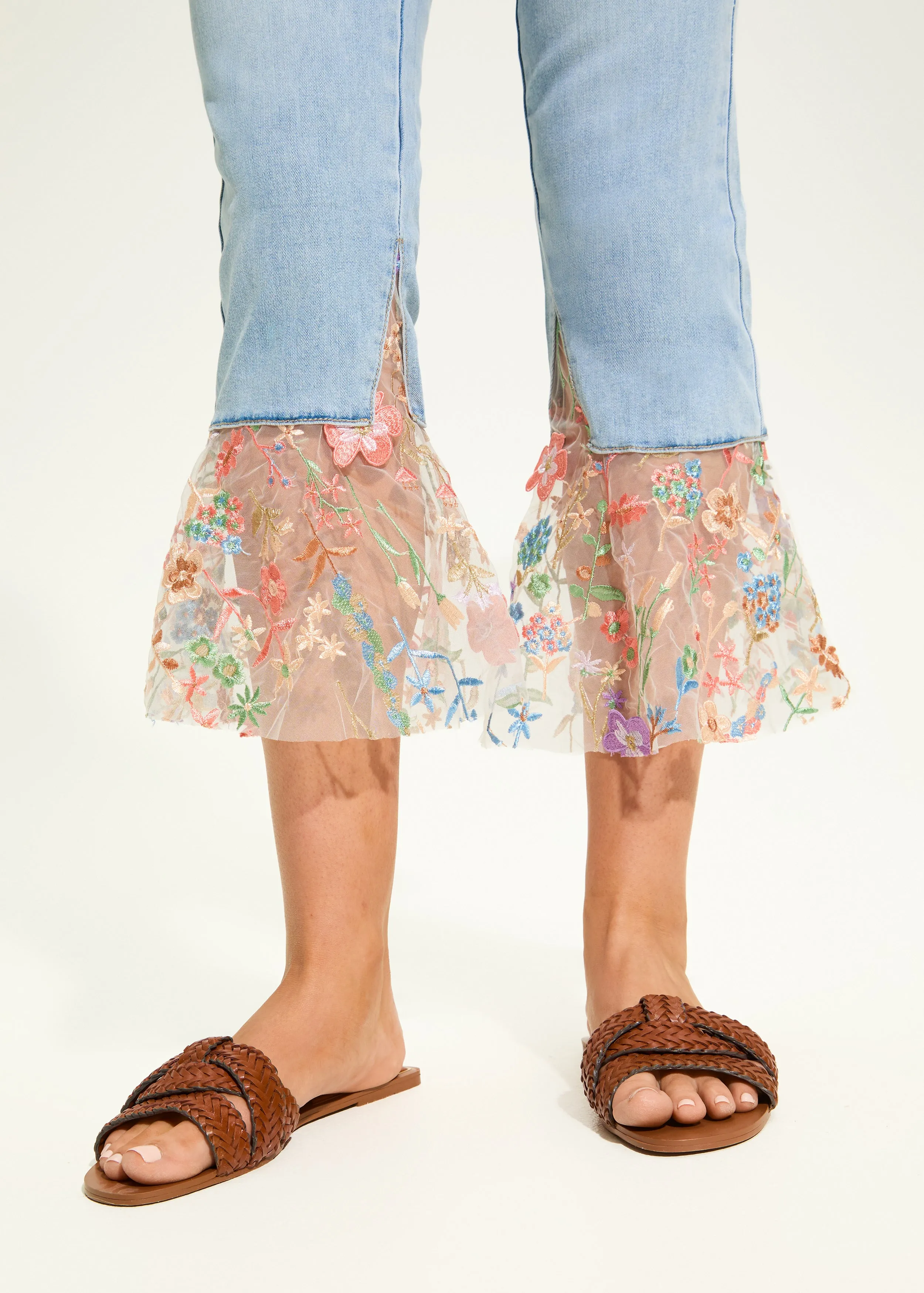 Suzanne Flair Crop Denim, Light Blue